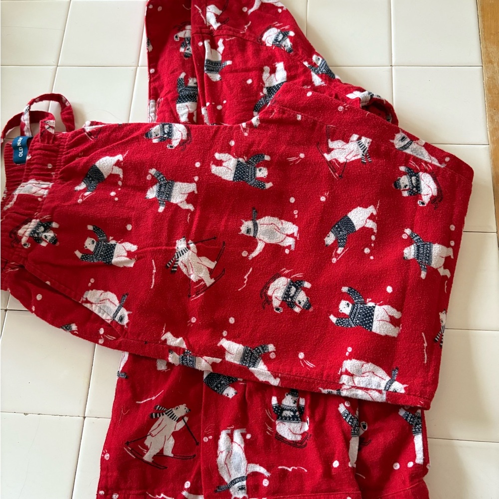 Cozy Red Pajamas with bears Print